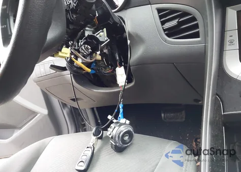 2011 Hyundai Elantra Gls (Ulsan Plant) z USA, uszkodzony, nr VIN KMHDH4AE9BU095953